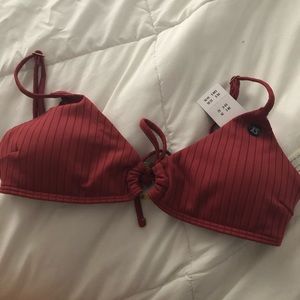 ( NWT) Hollister bathing suit top